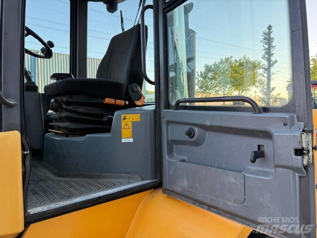 Volvo L 40 B TPS 輪胎式裝載機