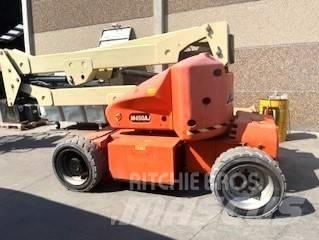 JLG M 450 AJ 曲臂高空作業車