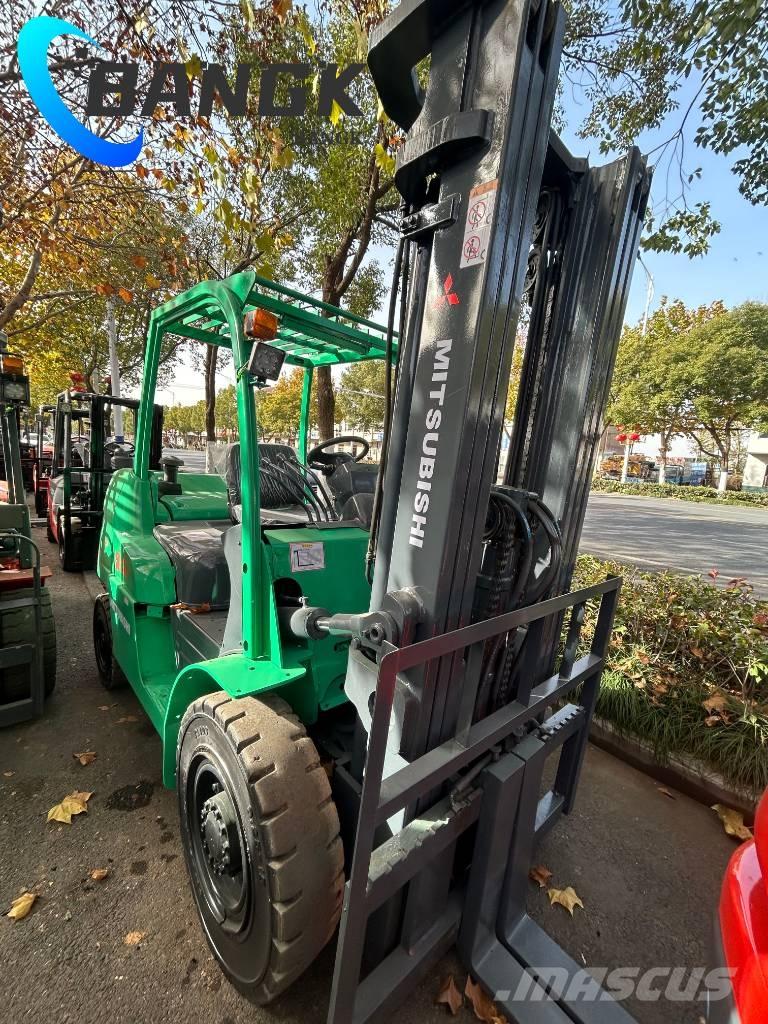 Mitsubishi FD 50 柴油卡車