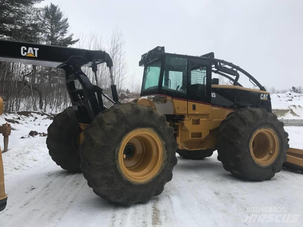 CAT 545 集材機