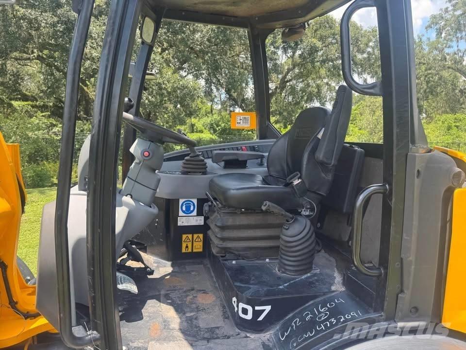 JCB 407 輪胎式裝載機