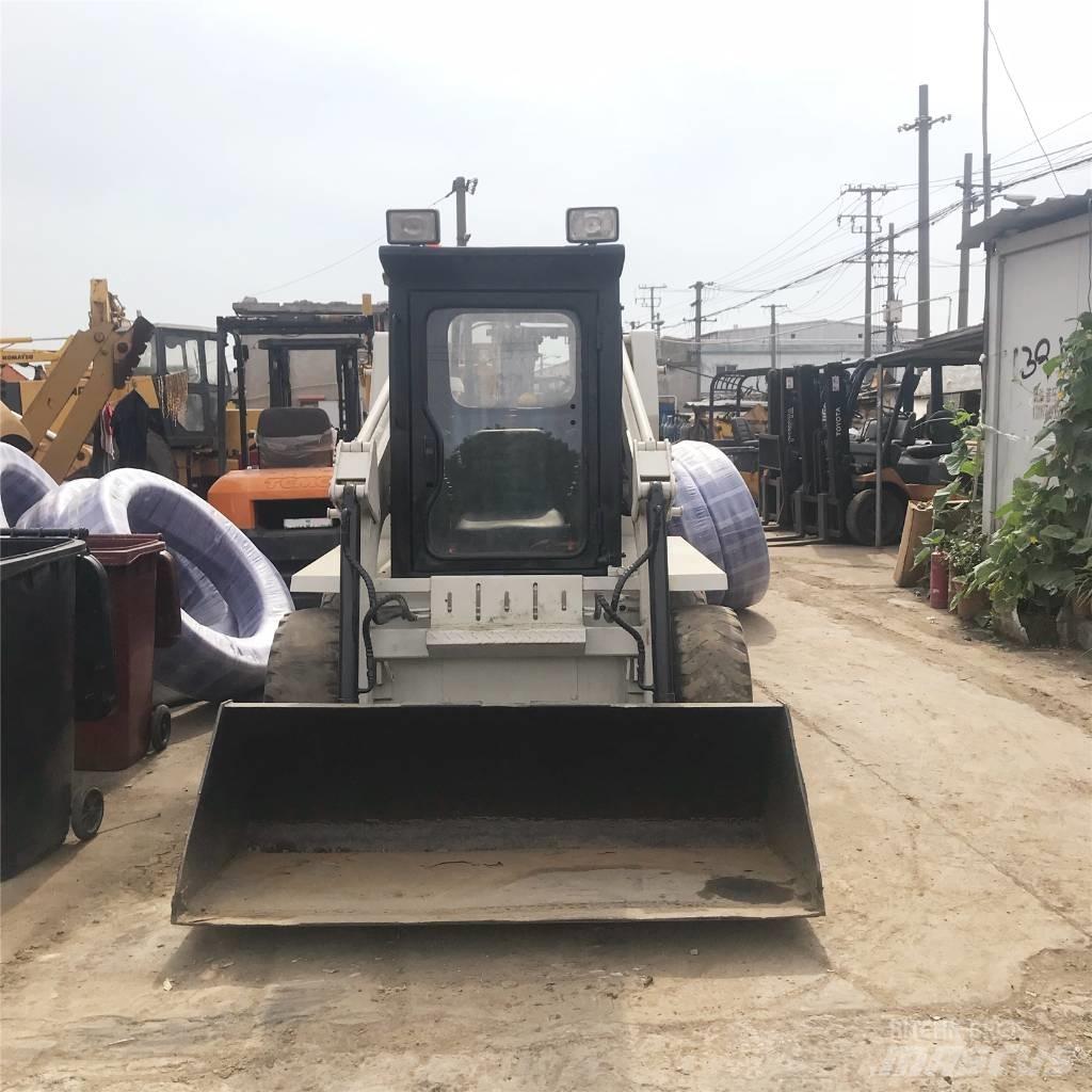 Bobcat S 130 滑移轉向裝載機