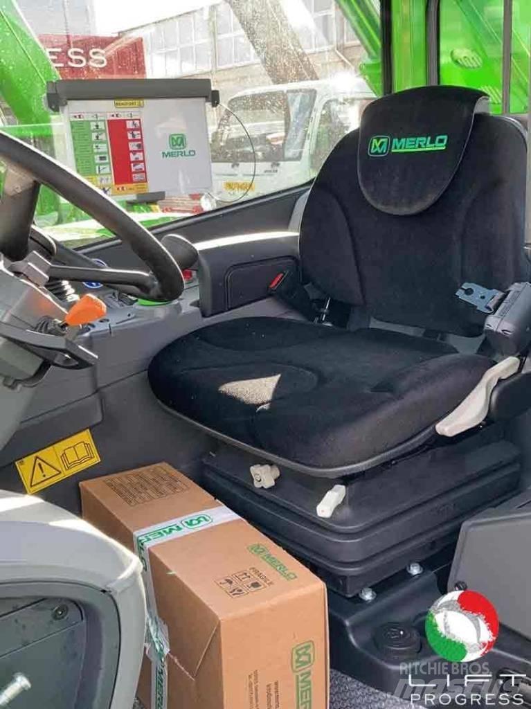 Merlo P40.17 PLUS 伸縮臂操作車