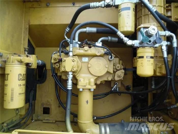 CAT 325 D 履帶式 挖土機/掘鑿機/挖掘機