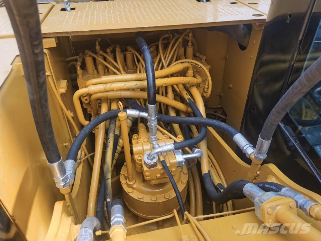 CAT 320 D2 履帶式 挖土機/掘鑿機/挖掘機