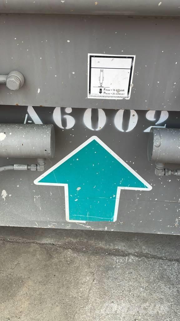 Haulotte HA 32 PX 曲臂高空作業車