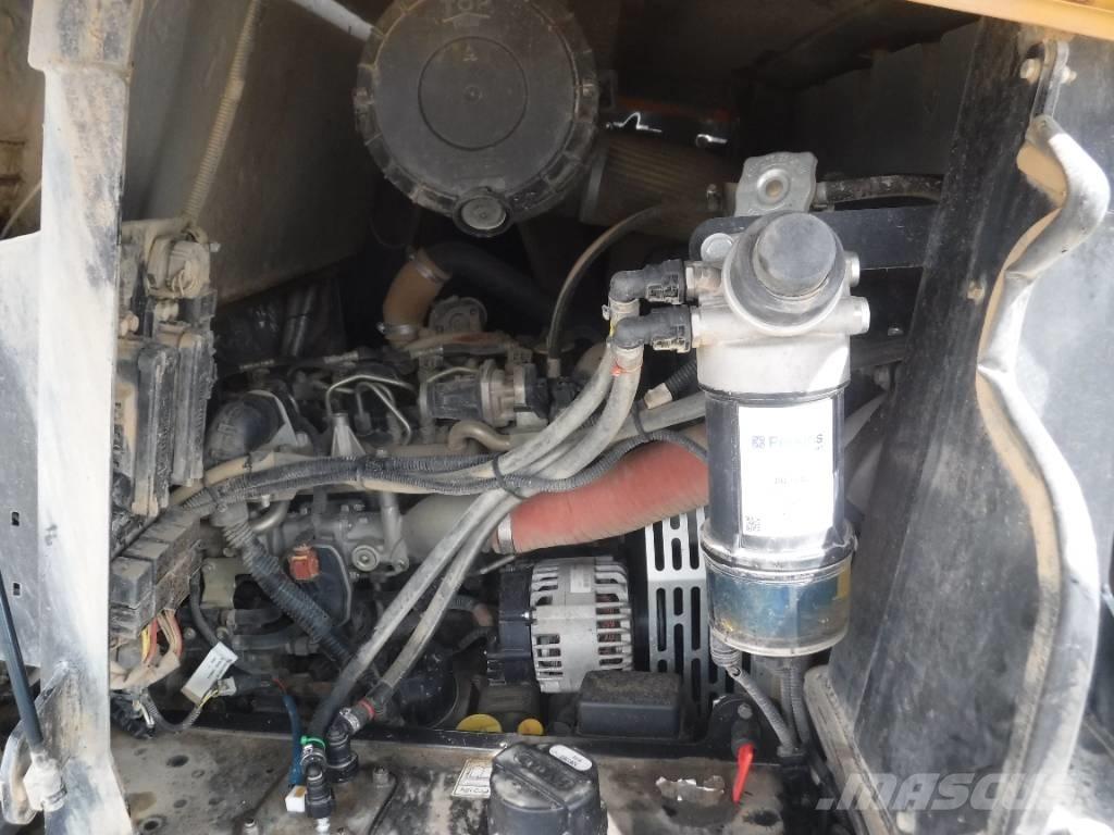 Mecalac 6 MDX 側卸礦車