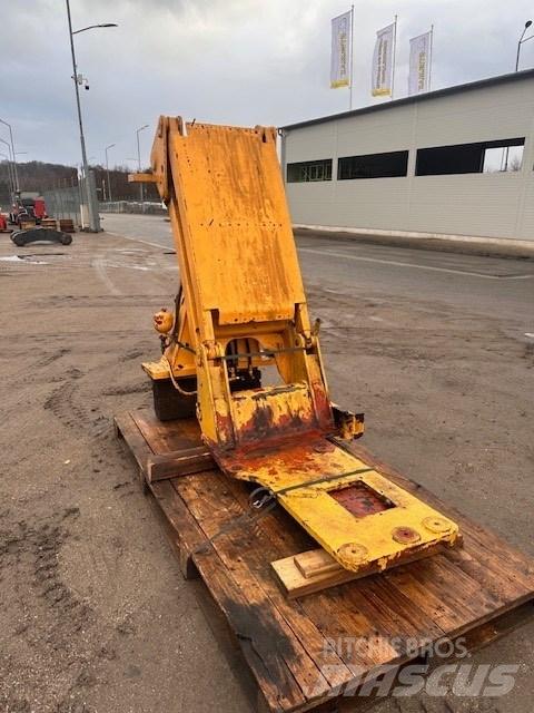 Liebherr LIFT CAB 駕駛室與內部