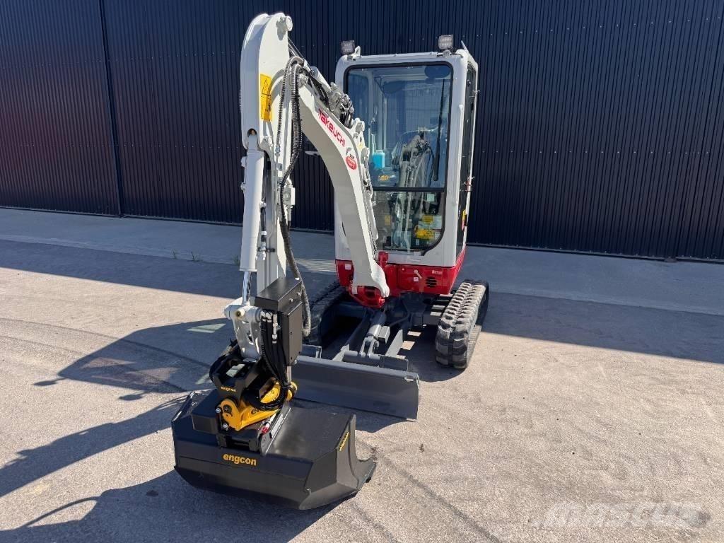 Takeuchi TB 320 小型挖土機/掘鑿機<7t(小型挖掘機)