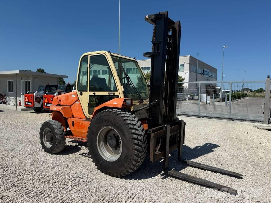 Manitou M 30.4 柴油卡車