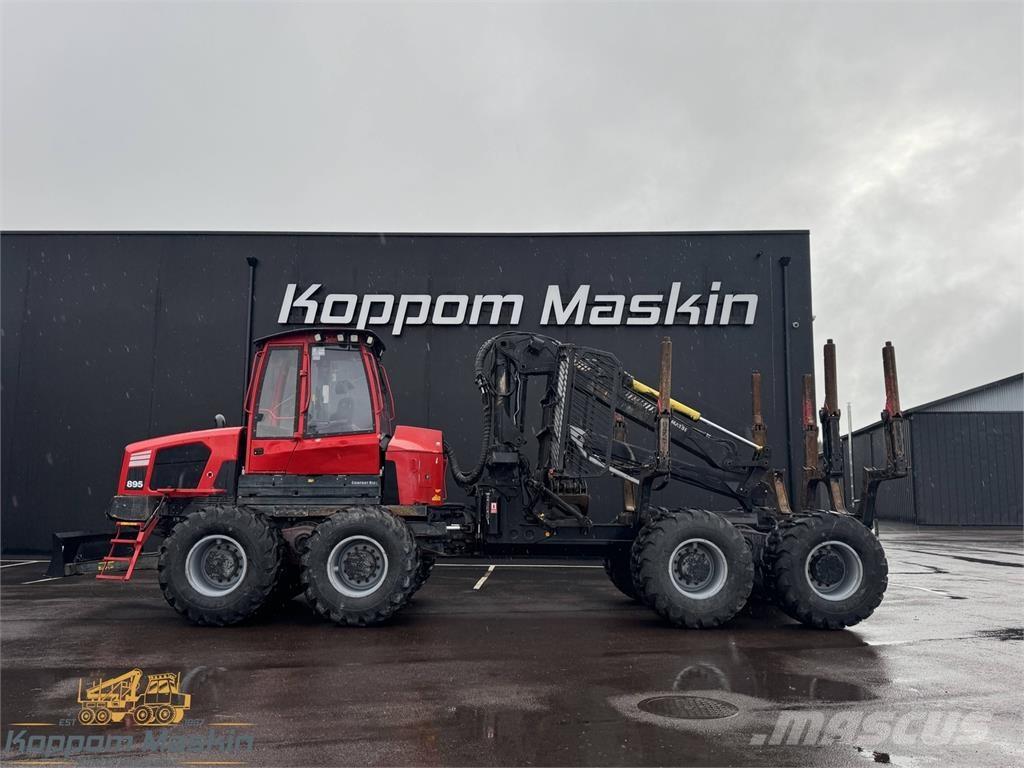 Komatsu 895 集運機