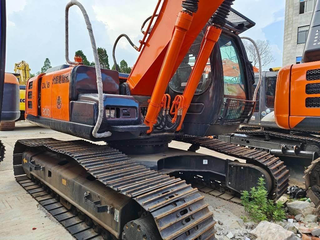 Hitachi ZX 200 履帶式 挖土機/掘鑿機/挖掘機