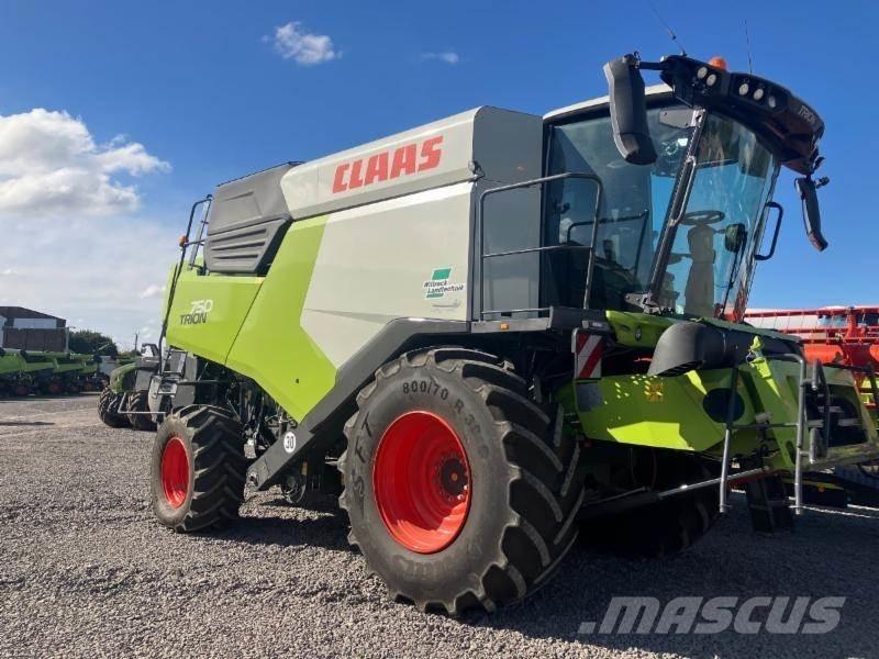 CLAAS TRION 750 聯合收穫機
