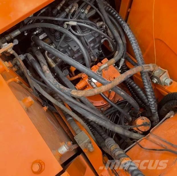 Doosan DH150W-7 旋轉式挖土機/掘鑿機/挖掘機