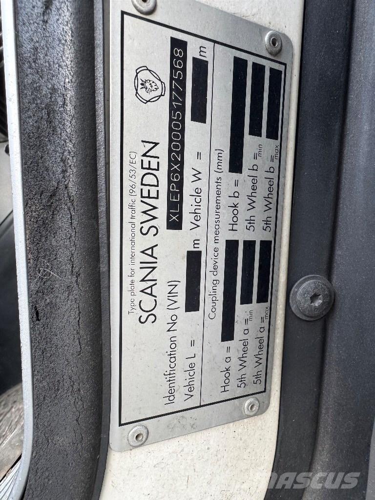 Scania P 340 貨箱式卡車