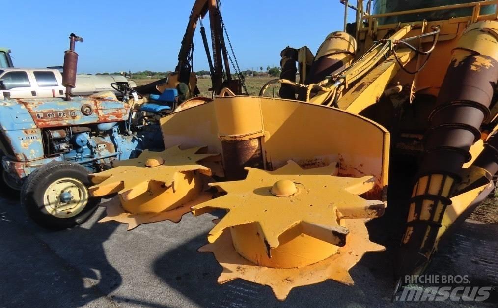 Cameco 3510 聯合收穫機