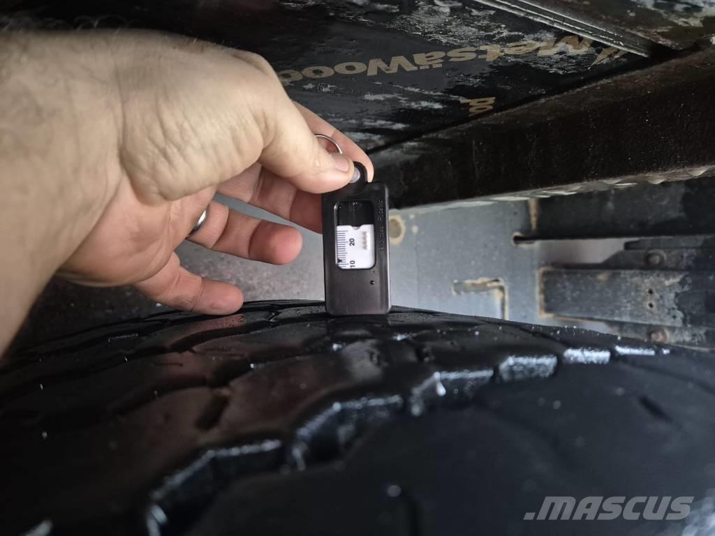  køgel SN24 篷布半拖車