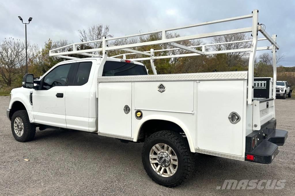 Ford F 350 XLT SD 皮卡.傳統半斗卡車/側卸板