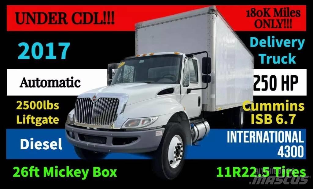 International 4300 貨箱式卡車
