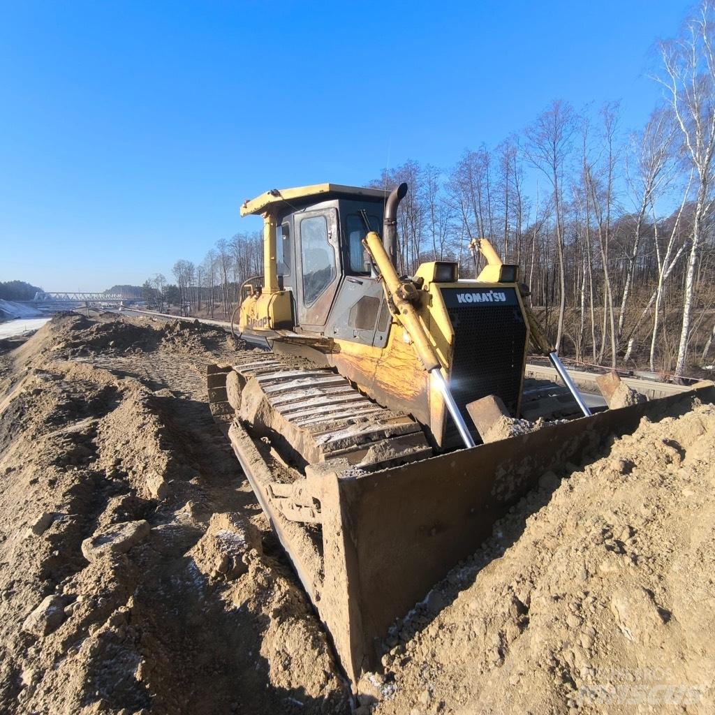 Komatsu D 65 PX-15 履帶推土機