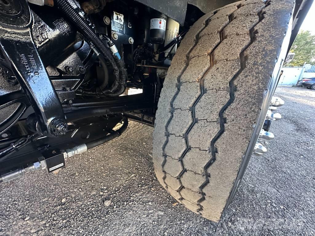 Kenworth T4 組合/真空油槽車