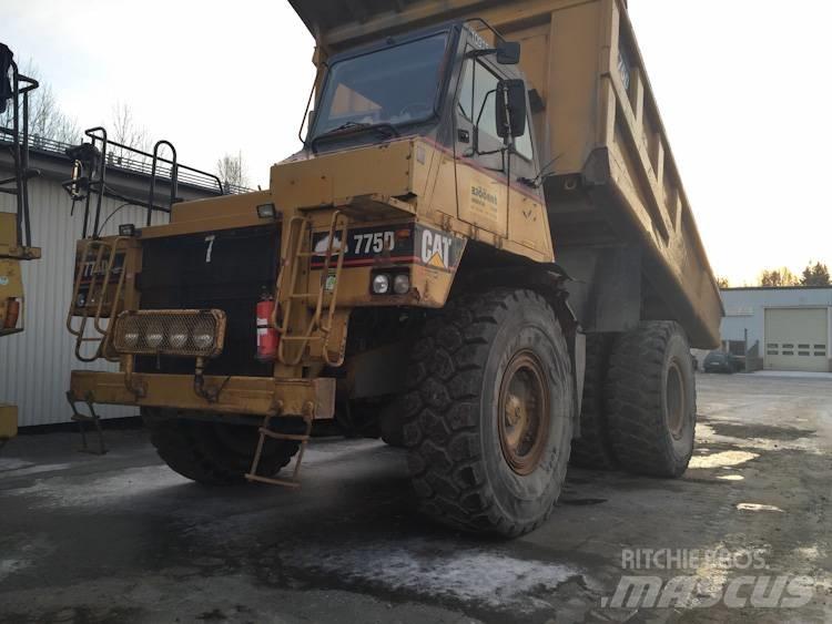 CAT 775 D 剛性傾卸卡車
