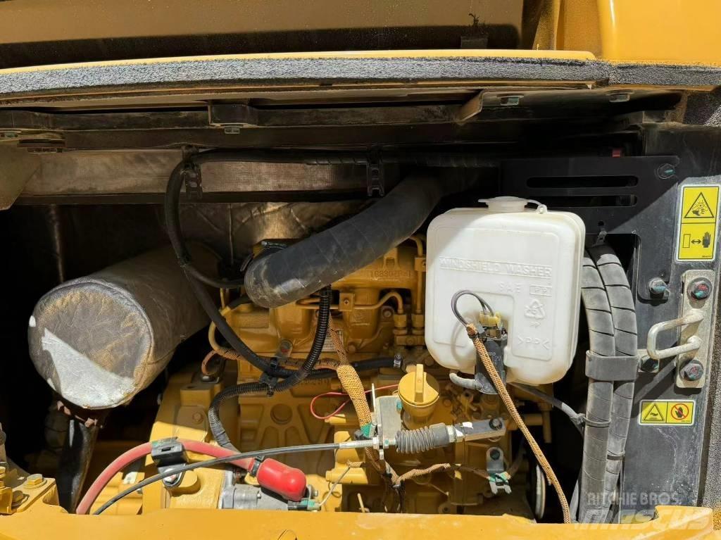 CAT CAT303.5E2 小型挖土機/掘鑿機<7t(小型挖掘機)