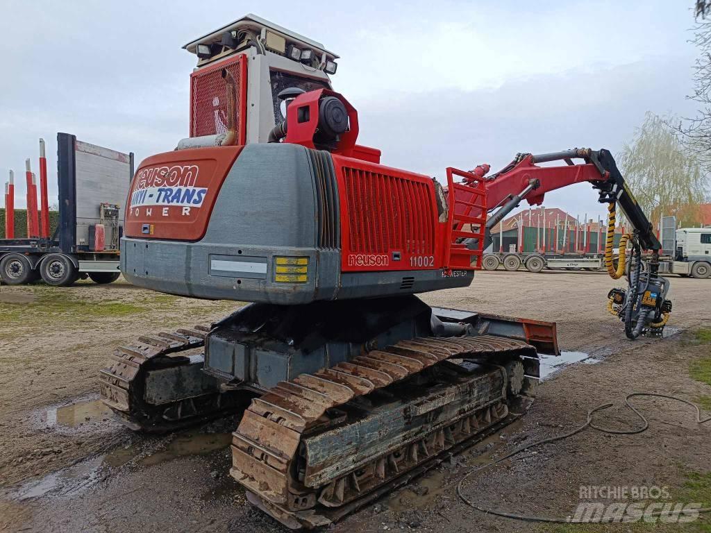 Neuson 11002 HV 收穫機