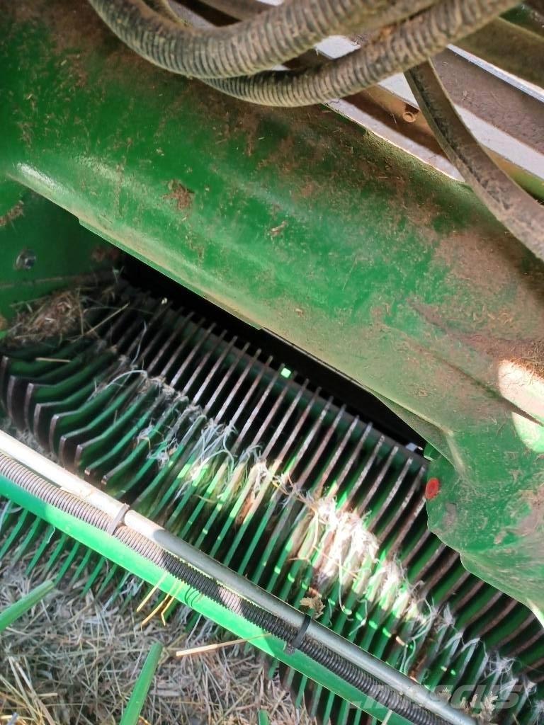 McHale V660 圓型牧草打包機
