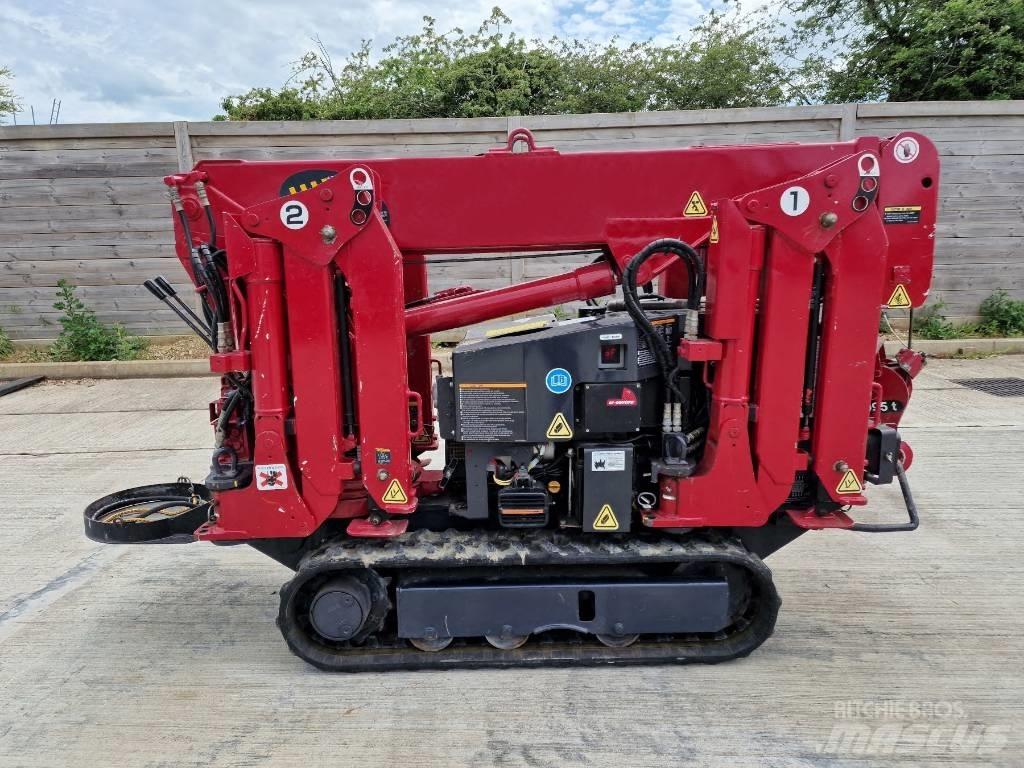 Unic URW-094 CER 小型起重機
