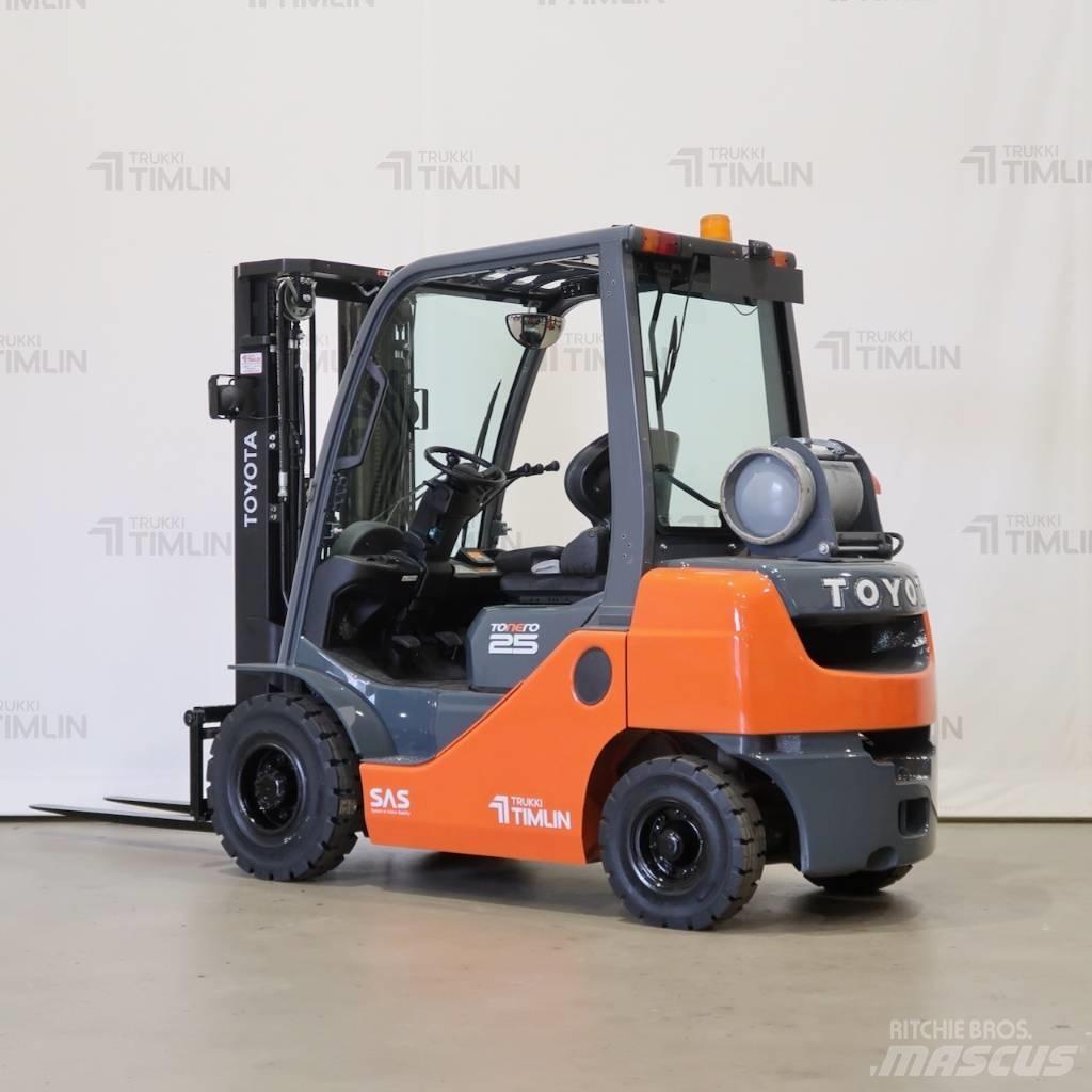 Toyota 02-8FGF25 液化石油氣LPG卡車