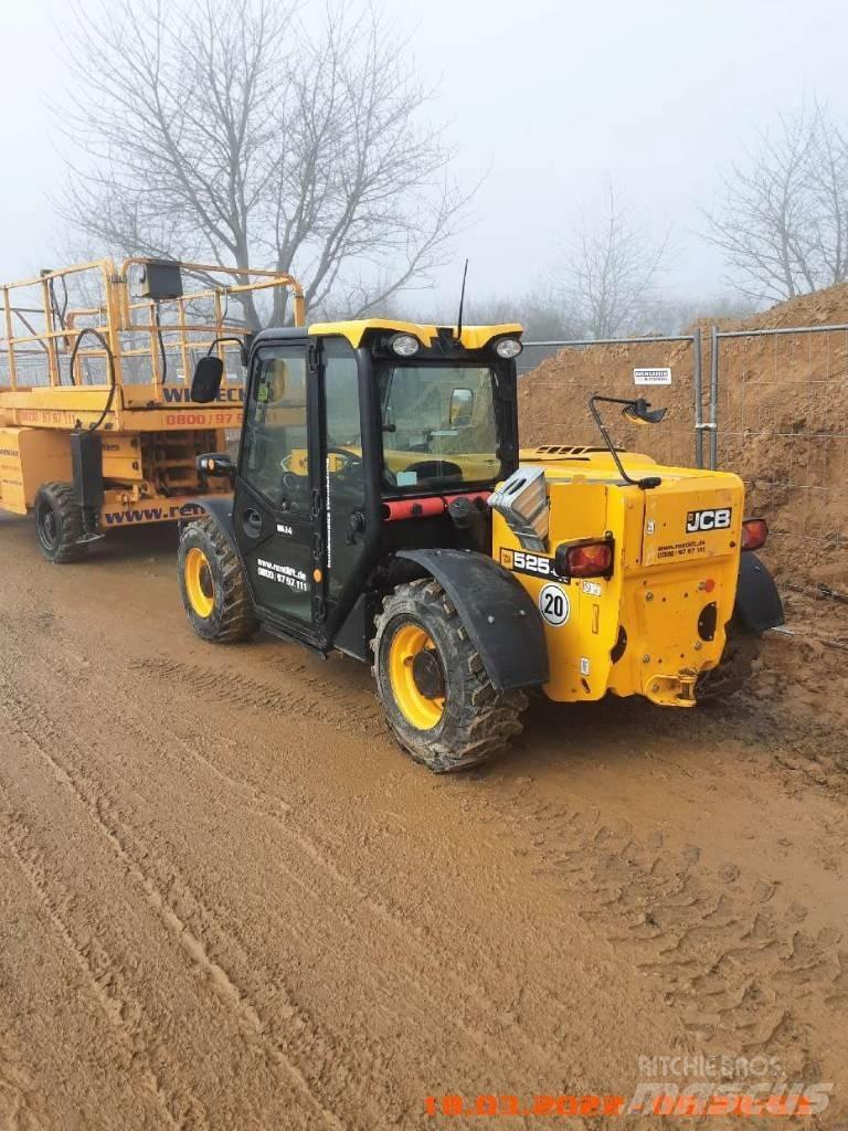 JCB 525-60 伸縮臂操作車