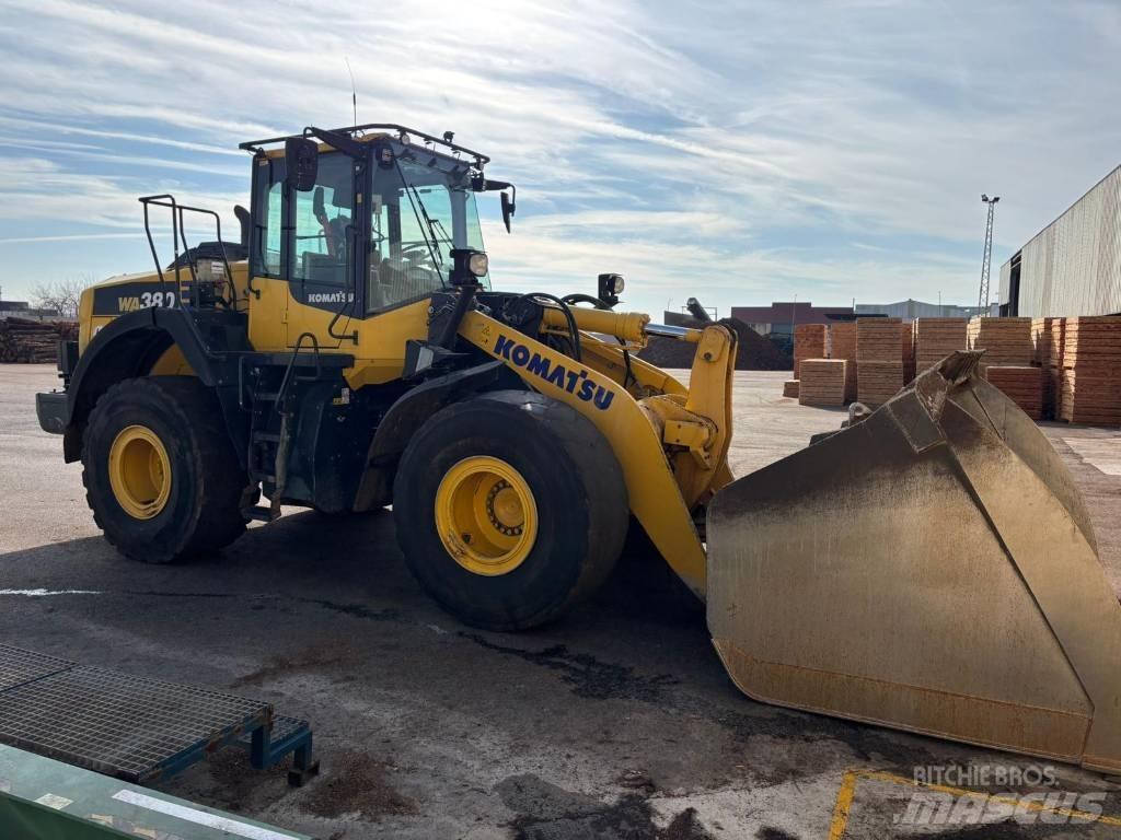 Komatsu WA 380-8 輪胎式裝載機
