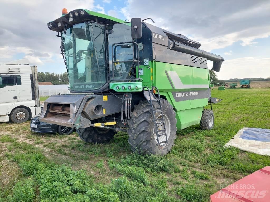 Deutz-Fahr 6040 6040 聯合收穫機