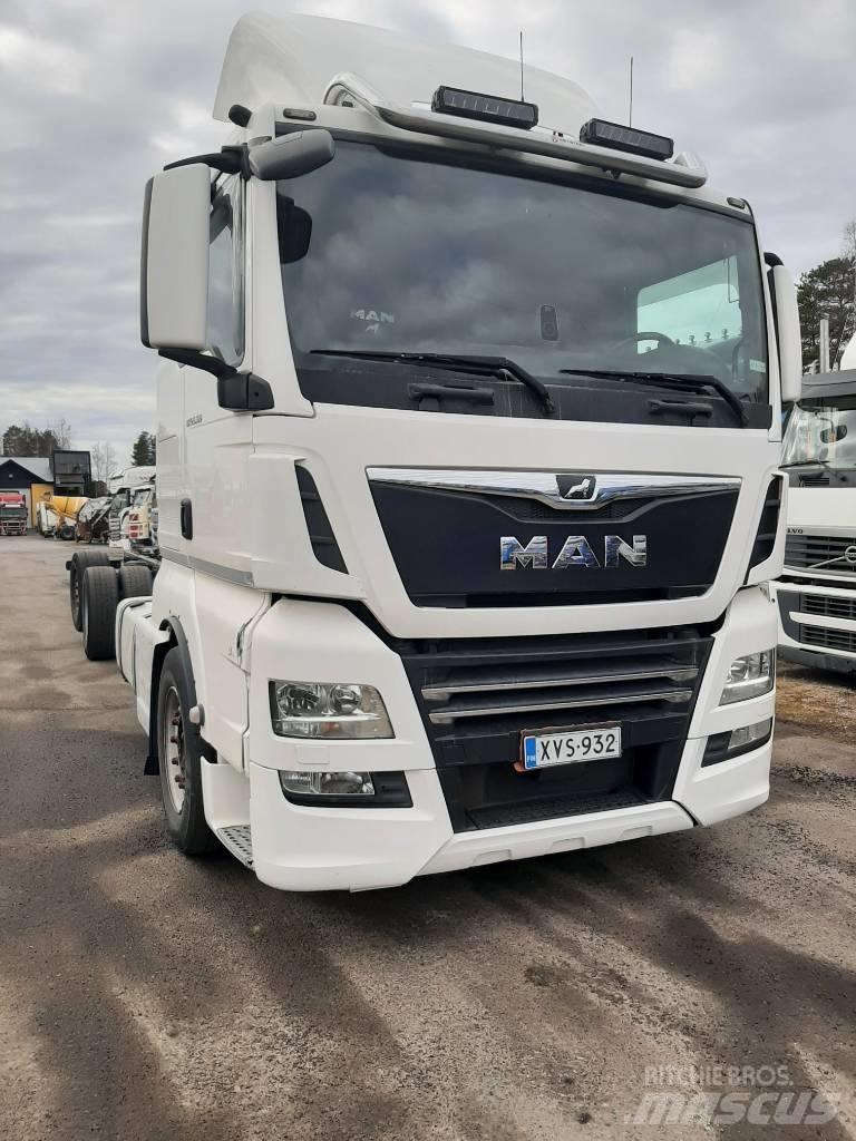 MAN TGX 26.500 商用底盤車