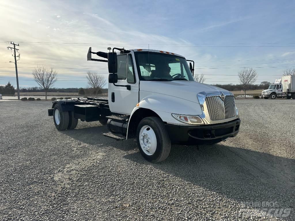 International 4400 垃圾車