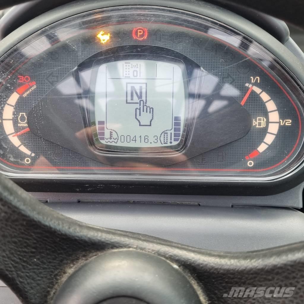 Doosan DL 80-7 輪胎式裝載機