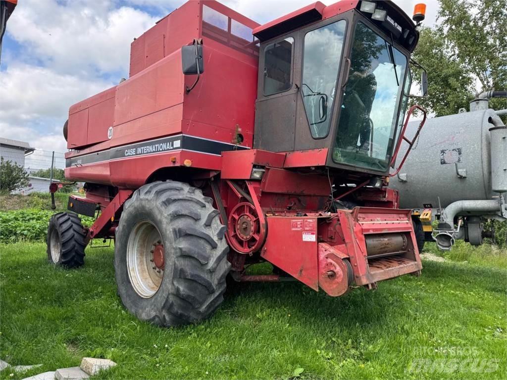 Case IH 1680 Axial 聯合收穫機