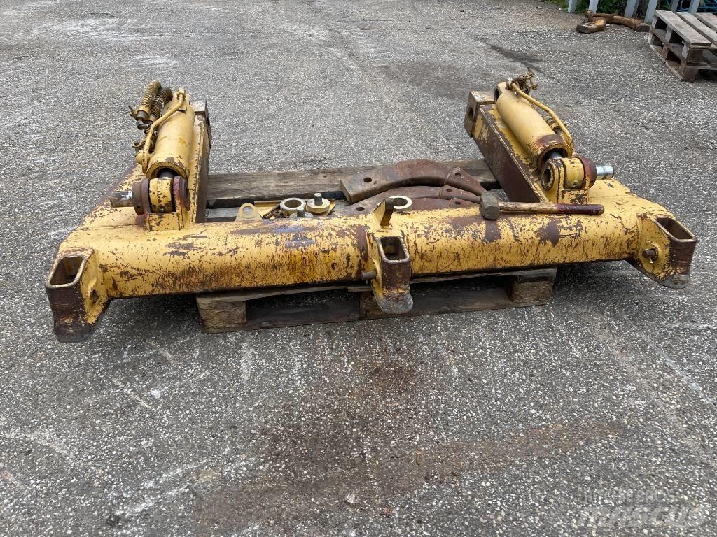 CAT 953 C 鬆土機