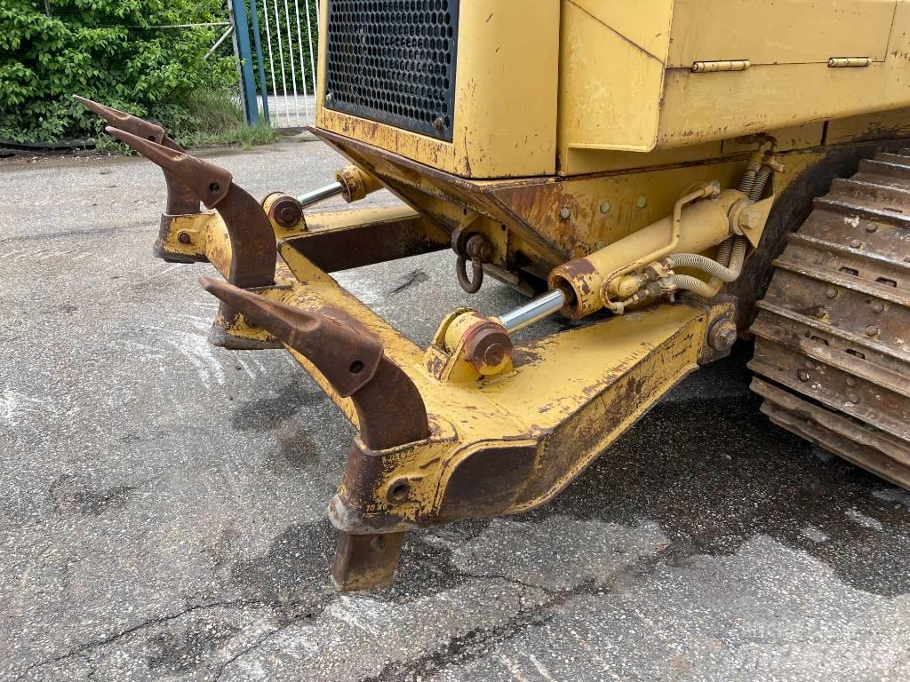 CAT 953 C 鬆土機