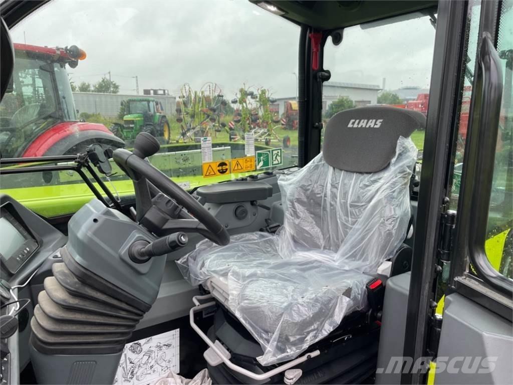 CLAAS Scorpion 742 伸縮臂操作車