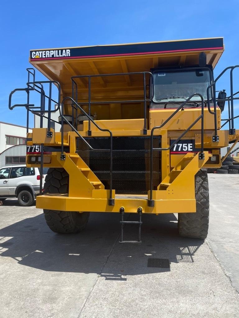 CAT Dumper 775E 剛性傾卸卡車