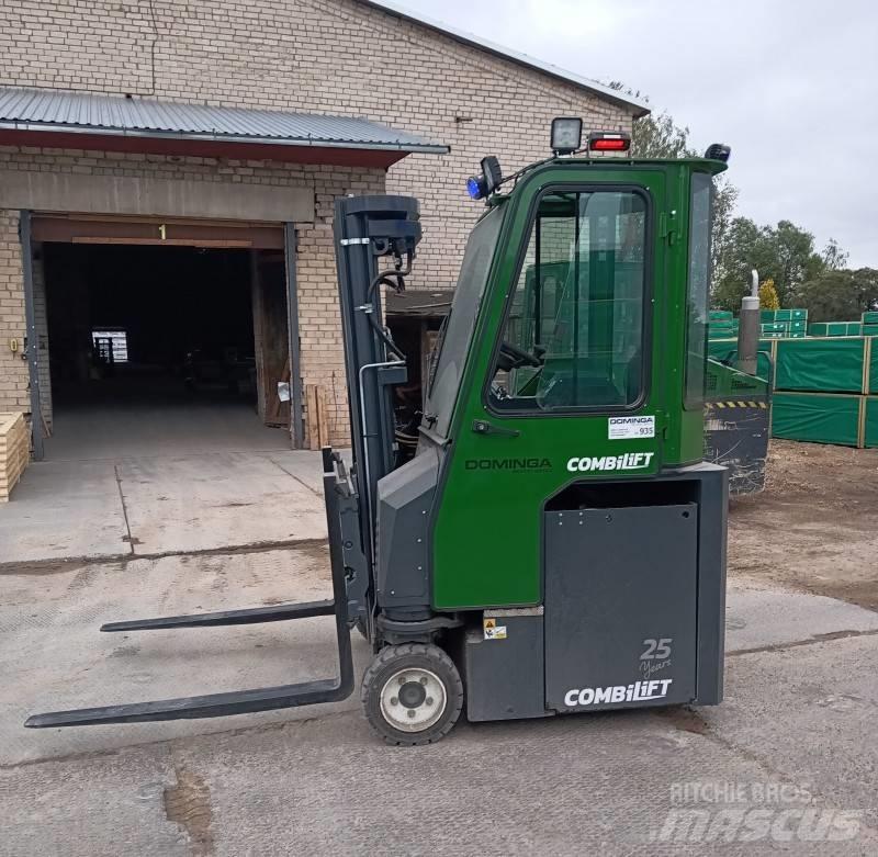 Combilift CBE 2500 四向前伸式堆高機(叉車)