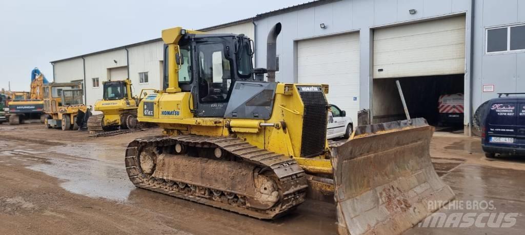 Komatsu D 61 EX-15 履帶推土機