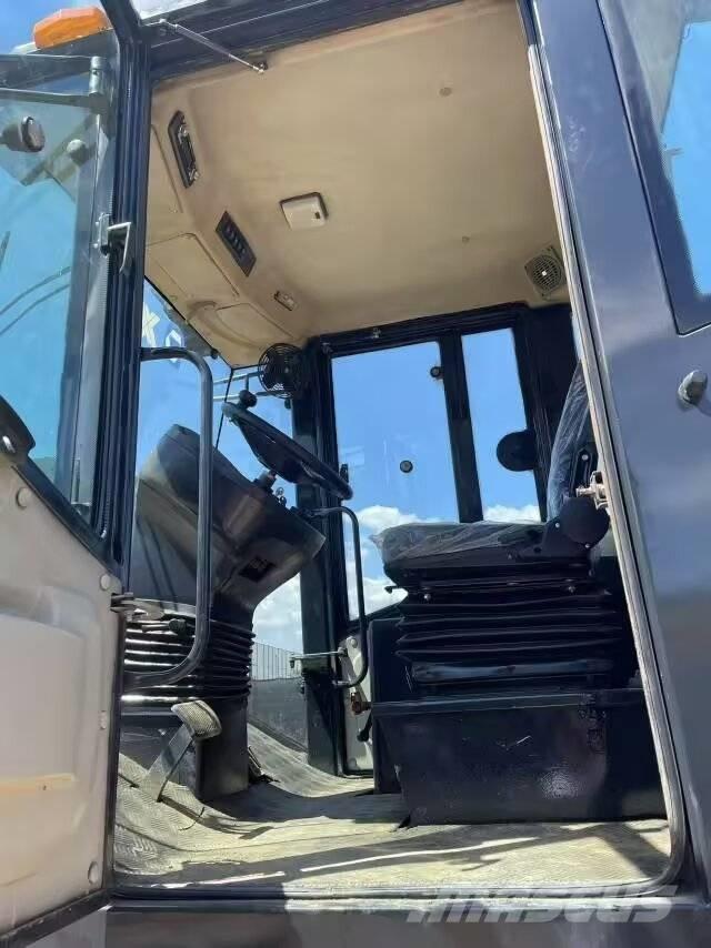 XCMG XS223J 單輪滾壓機