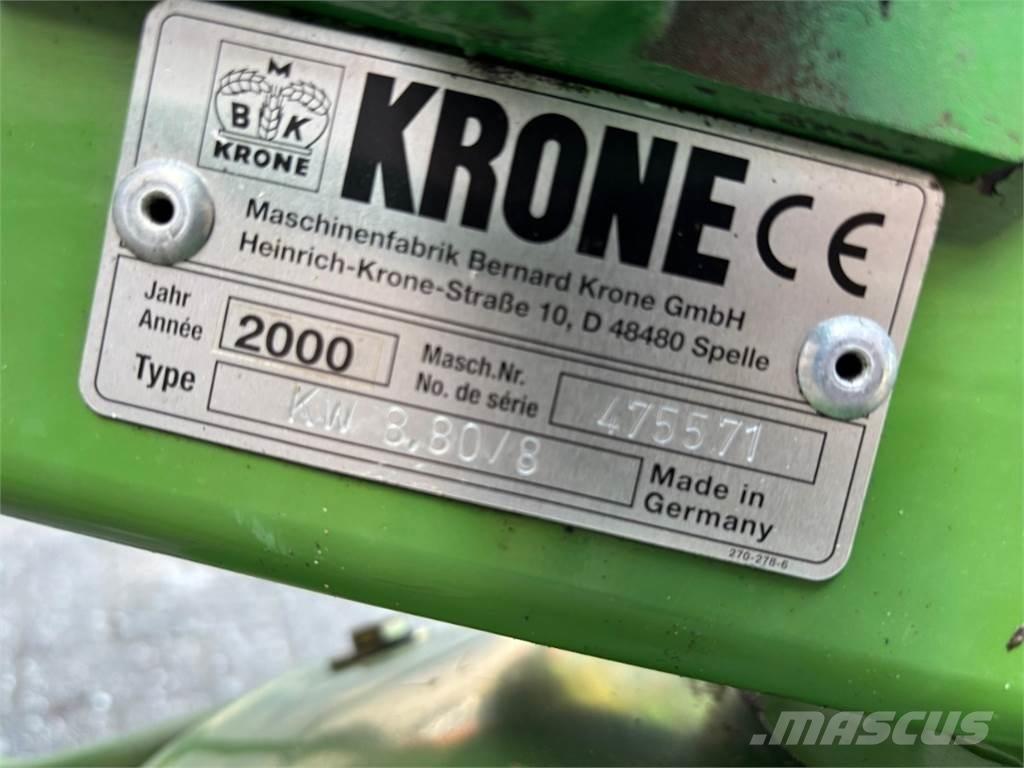Krone KW 8.80/8 耙與翻草機