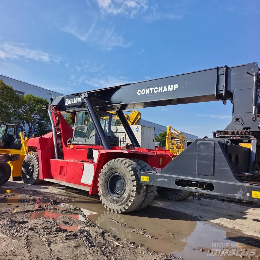 Kalmar DRT 450 前伸型堆積機