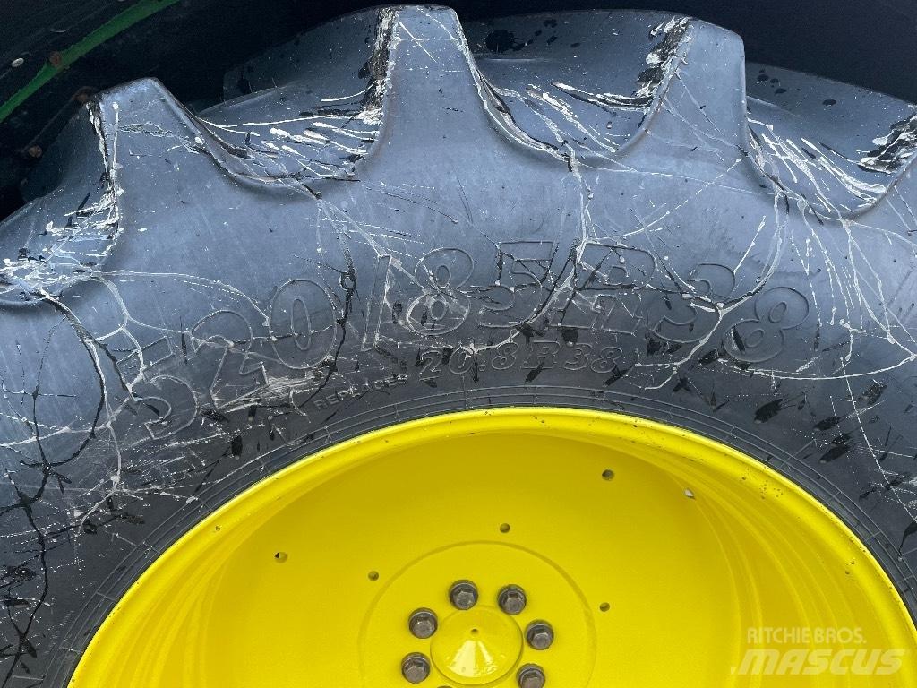 John Deere 6115R 曳引機