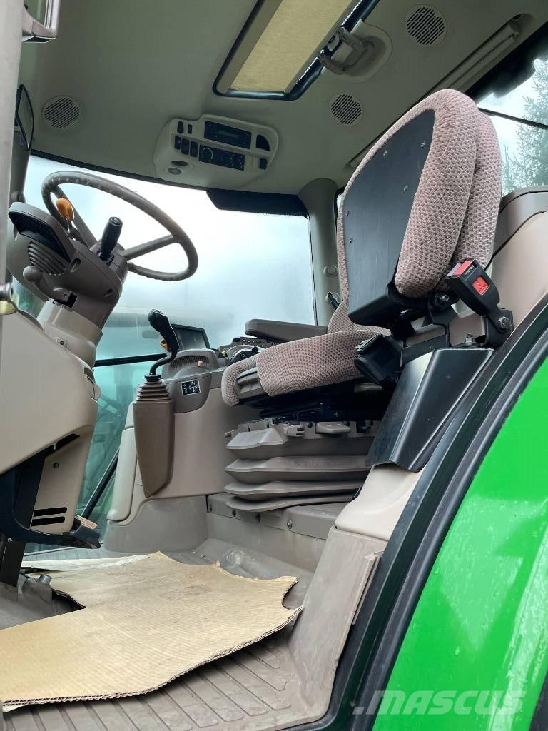 John Deere 6115R 曳引機