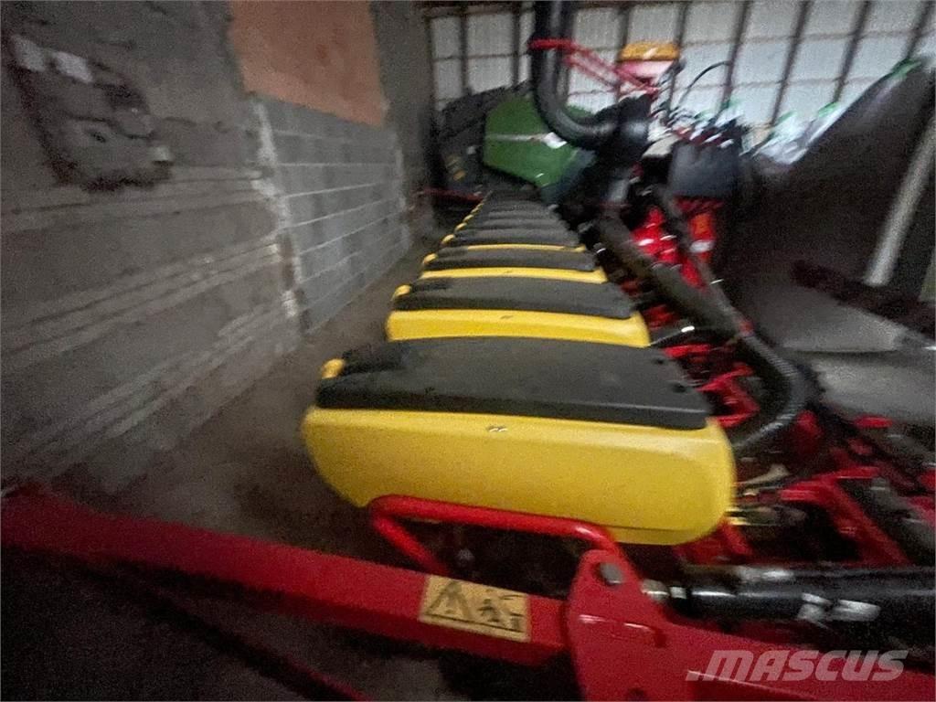 Väderstad TPV 12 精密播種機